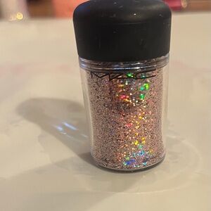 MAC Glitter Pigment
